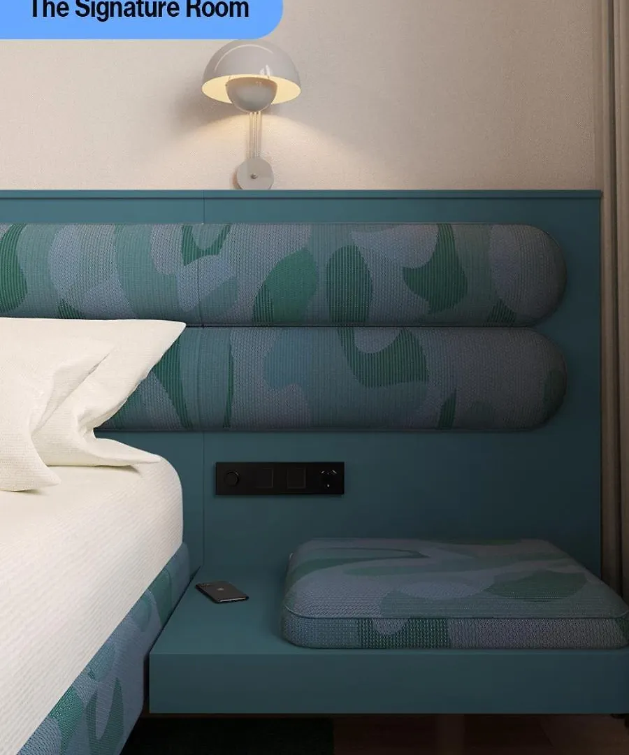 The Social Hub Barcelona Poblenou Hotel 0*,  Spain